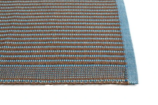 Hay Tapis Teppich, Kastanienbraun – Blau -Kissen Verkaufsv Shop