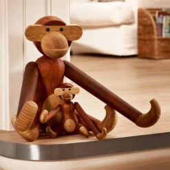 Kay Bojesen Wooden Monkey, Groß, Teakholz -Kissen Verkaufsv Shop 83Rosendahl iso