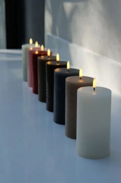 LED-Stumpenkerze, 7,8 X 15 cm, Rustikale Textur, Vanillegelb -Kissen Verkaufsv Shop Assorted new colour candles large