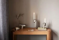 Georg Jensen Nendo Kerzenhalter, Klein, Edelstahl -Kissen Verkaufsv Shop GJ AW22 Nendo 1