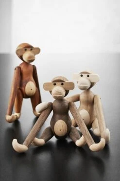 Kay Bojesen Wooden Monkey, Klein, Eiche – Ahorn -Kissen Verkaufsv Shop KB 39257 05