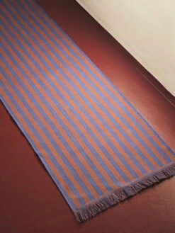 Hay Stripes And Stripes Teppich, 65 X 300 Cm, Navy Cacao -Kissen Verkaufsv Shop Stripes and Stripes cacao sky