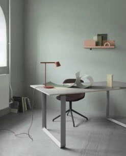 Muuto Buchstütze Compile, Grün-beige -Kissen Verkaufsv Shop Tip lamp 7070 table compile folded