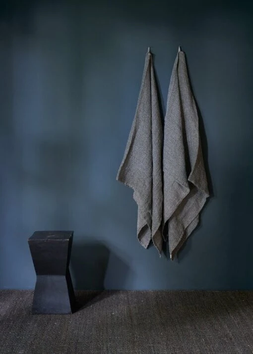 Fringe Hemp Teppich, Dunkelbraun -Kissen Verkaufsv Shop roots living waffle bath towel charcoal 3496